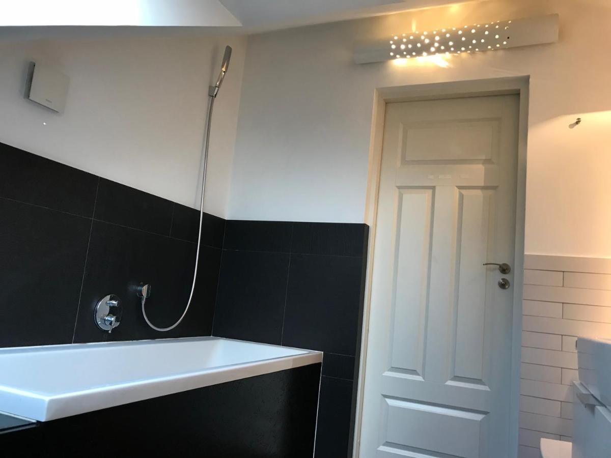 Apartament "Warszawa" ภายนอก รูปภาพ